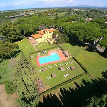 Hotel Bambolo Castagneto Carducci Bagian luar foto