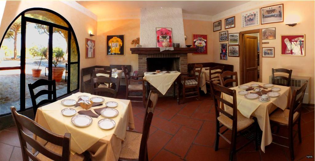 Hotel Bambolo Castagneto Carducci Bagian luar foto